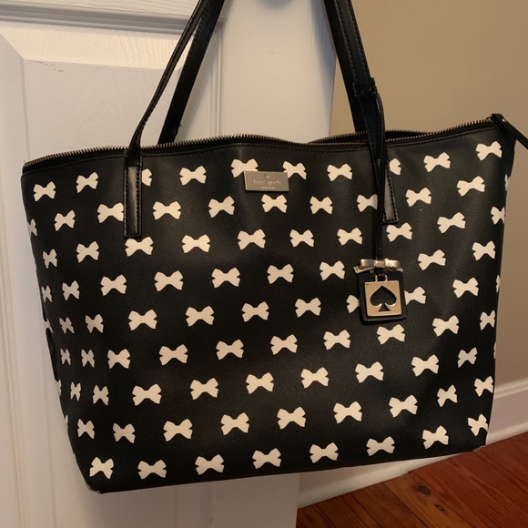 Kate Spade Tote - Picture 1 of 5